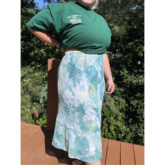 Watercolor Slip Skirt Plus Size - Picture 2 of 6